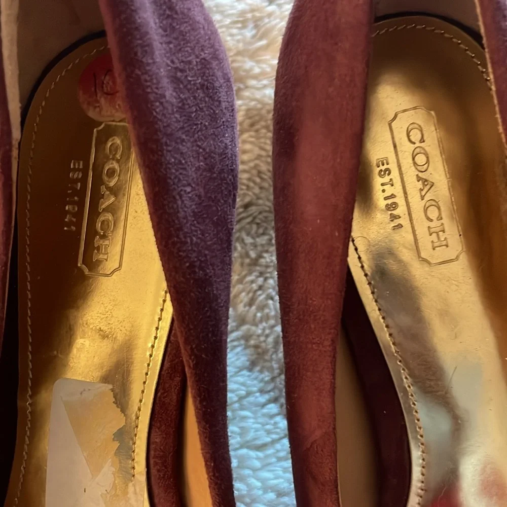 Coach burgundy red heels - Picture 3 of 7
